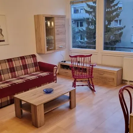 Thomas 028 * Laibach