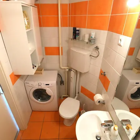 Thomas 028 Apartman *