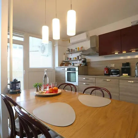 Apartman Thomas 028 *
