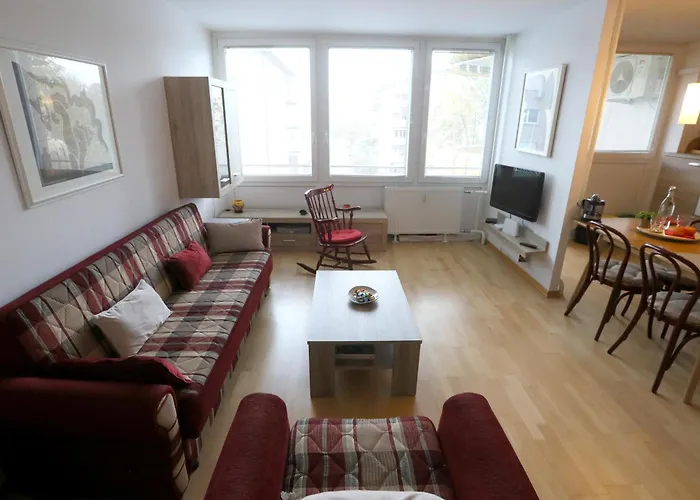 Thomas 028 Apartment *